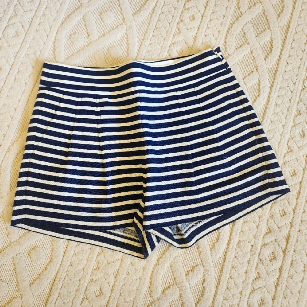 Sz 2 J Crew blue and white striped shorts